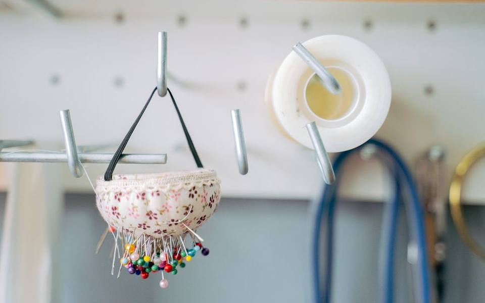 Step-by-Step Guide to Cleaning and Oiling Moving Parts