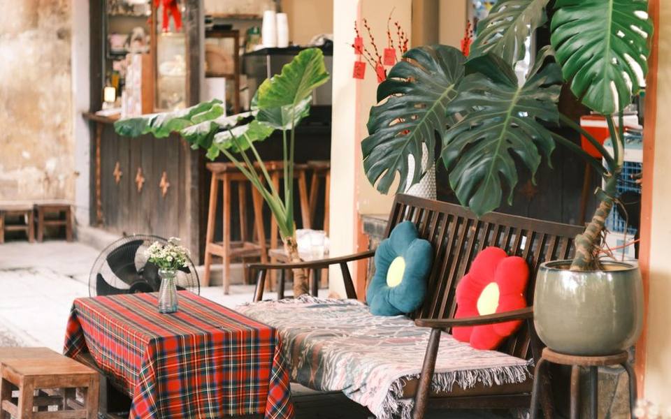 Constructing Custom Patio Cushion Covers